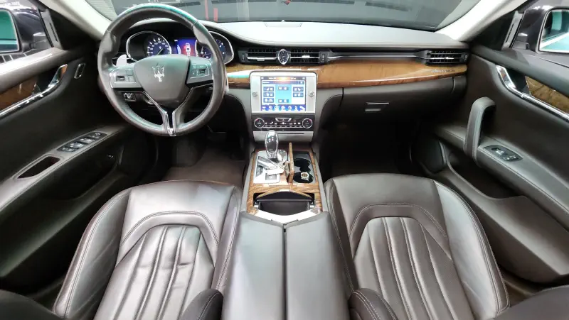 Maserati Quattroporte