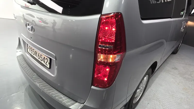 Hyundai Grand Starex