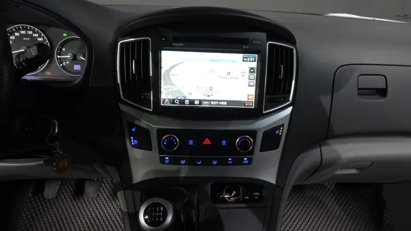 Hyundai Grand Starex