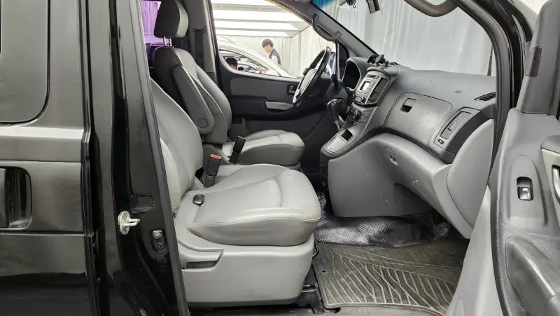 Hyundai Grand Starex