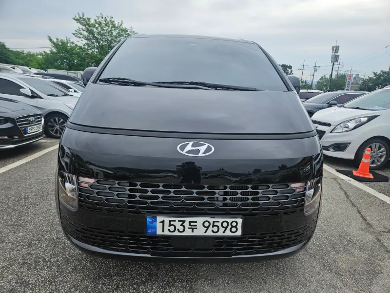 Hyundai Staria