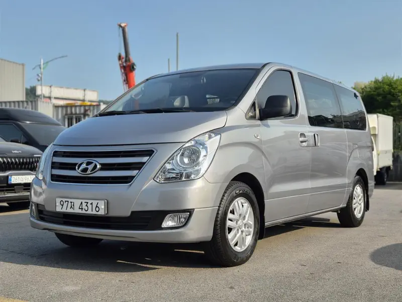 Hyundai Grand Starex