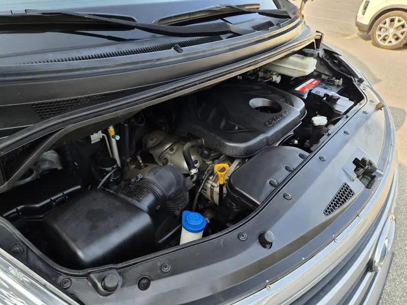 Hyundai Grand Starex