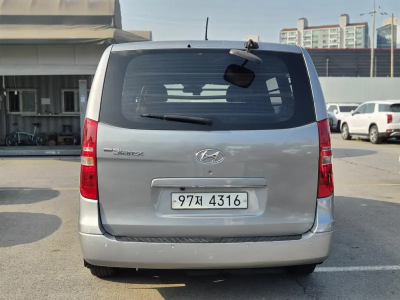 Hyundai Grand Starex