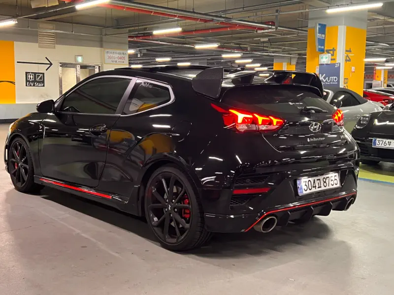 Hyundai Veloster