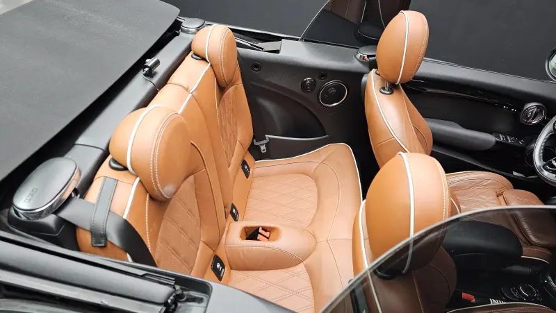 MINI Cabrio