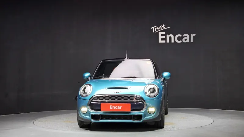 MINI Cabrio