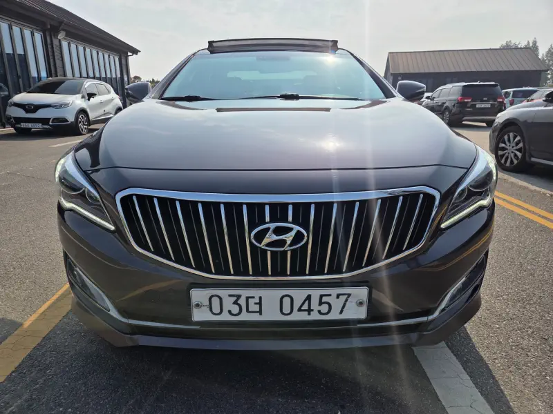 Hyundai Aslan