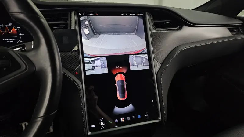 Tesla MODEL S