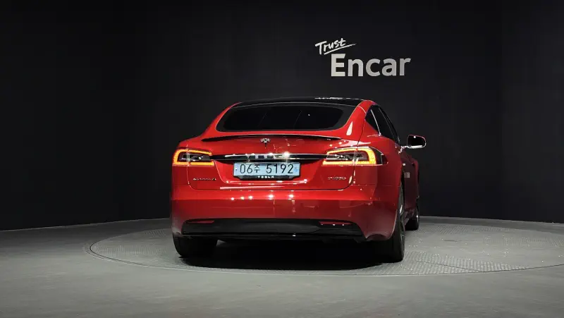 Tesla MODEL S