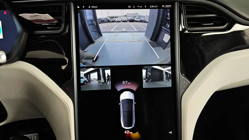 Tesla MODEL X