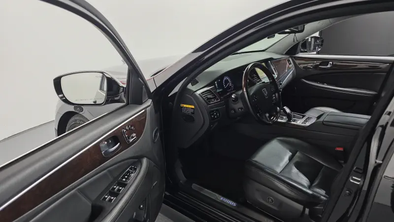 Hyundai Equus