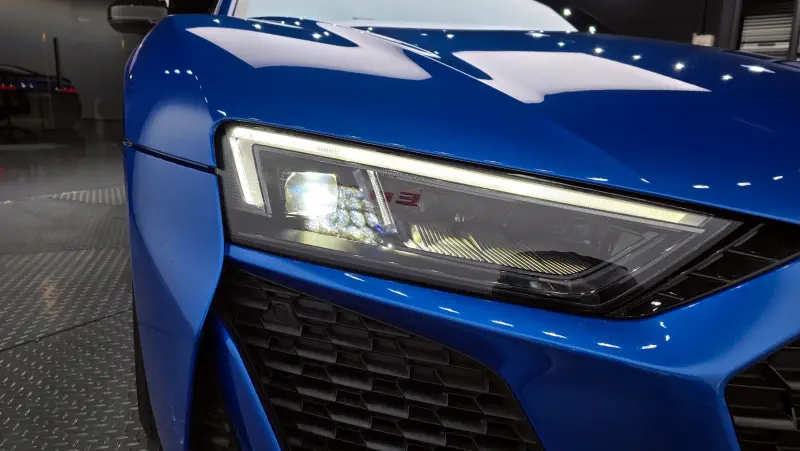 Audi R8