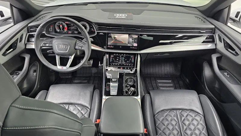 Audi Q8
