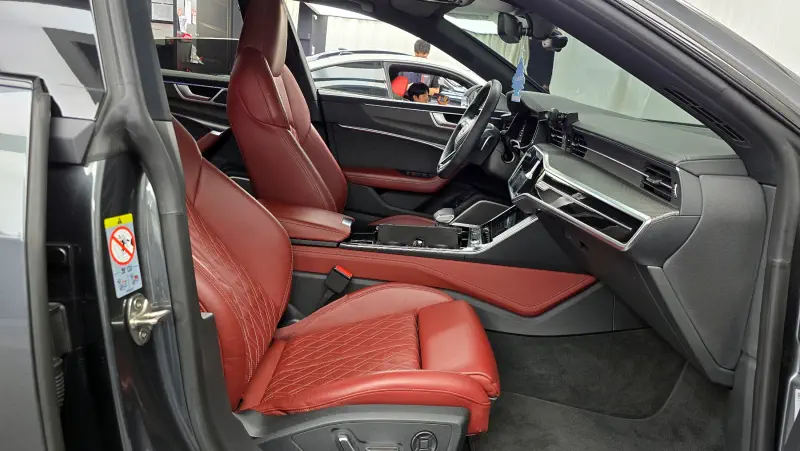 Audi S7