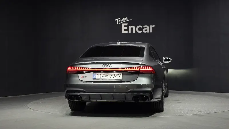 Audi S7