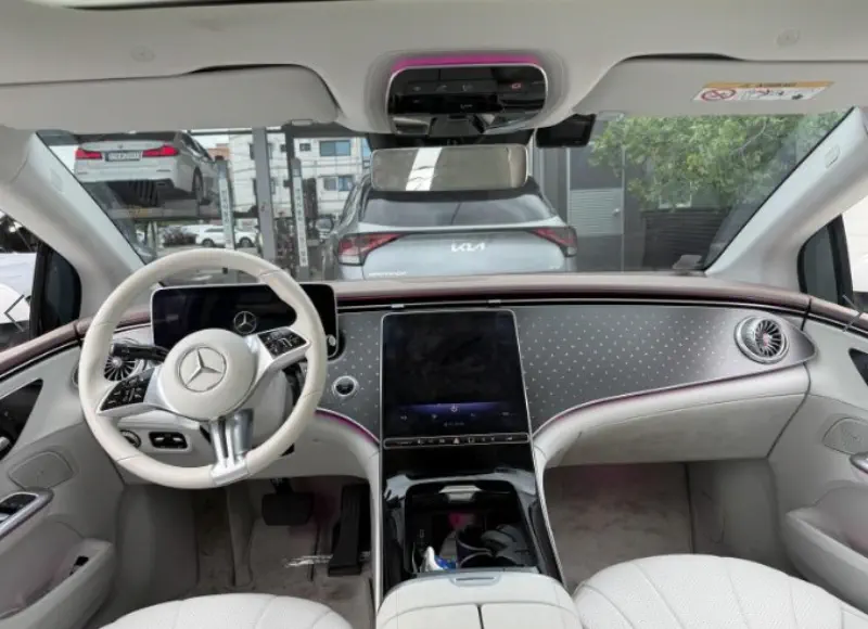 Mercedes-Benz EQE