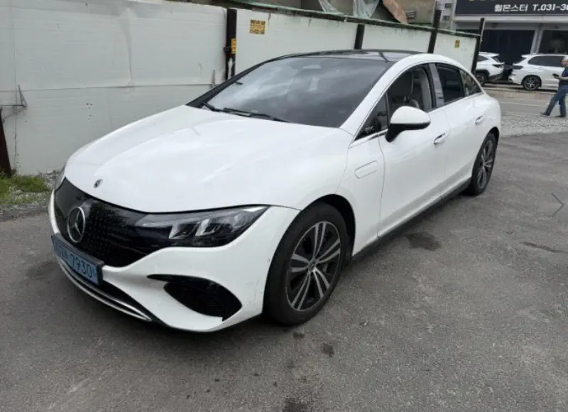 Mercedes-Benz EQE