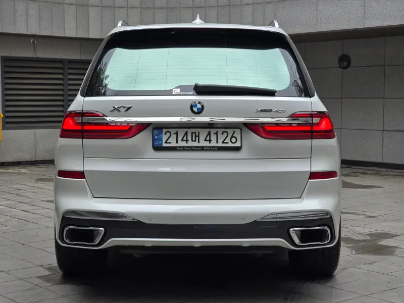 BMW X7