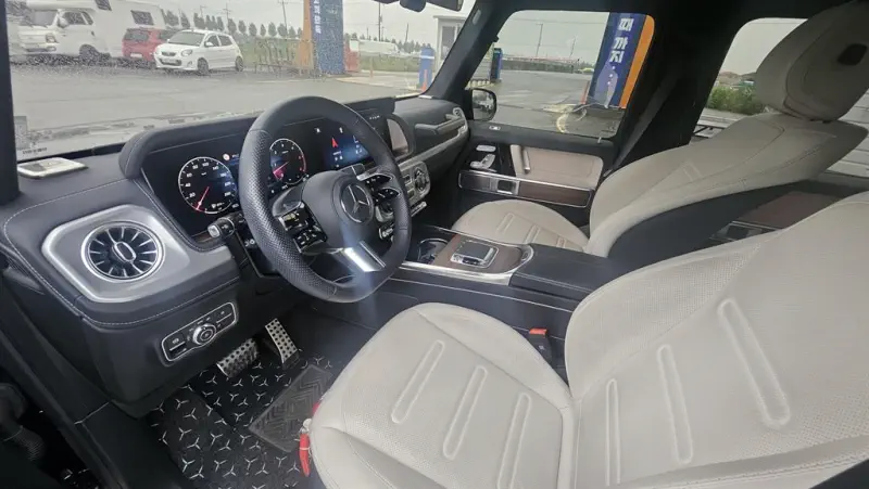 Mercedes-Benz G-Class