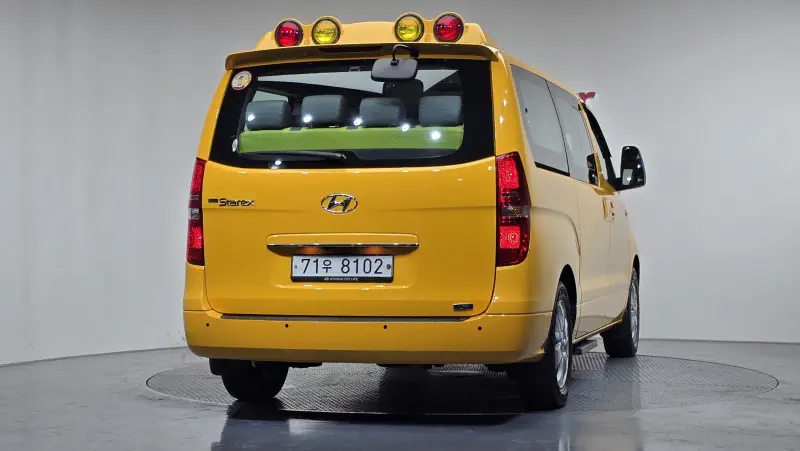Hyundai Grand Starex
