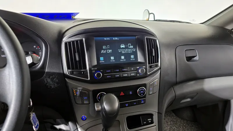 Hyundai Grand Starex