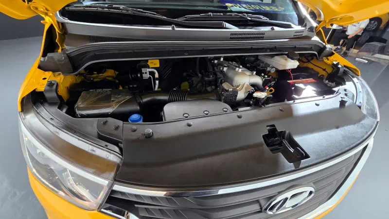 Hyundai Grand Starex