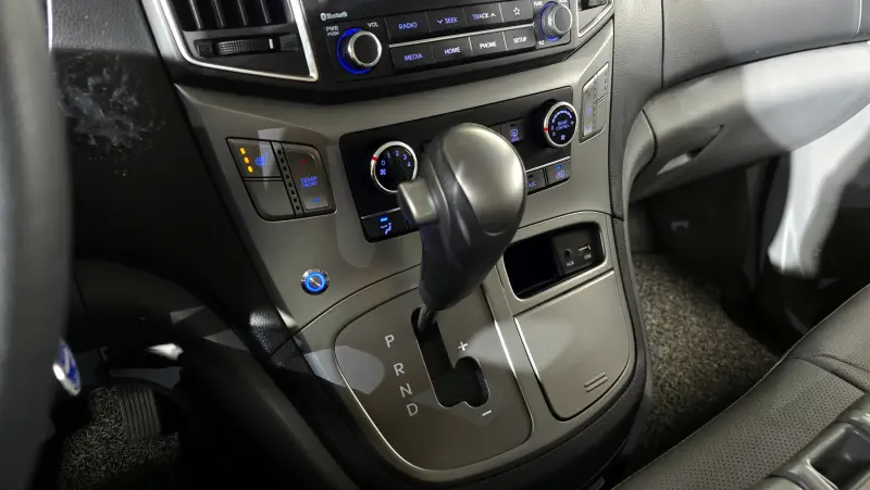 Hyundai Grand Starex
