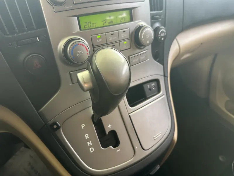 Hyundai Grand Starex