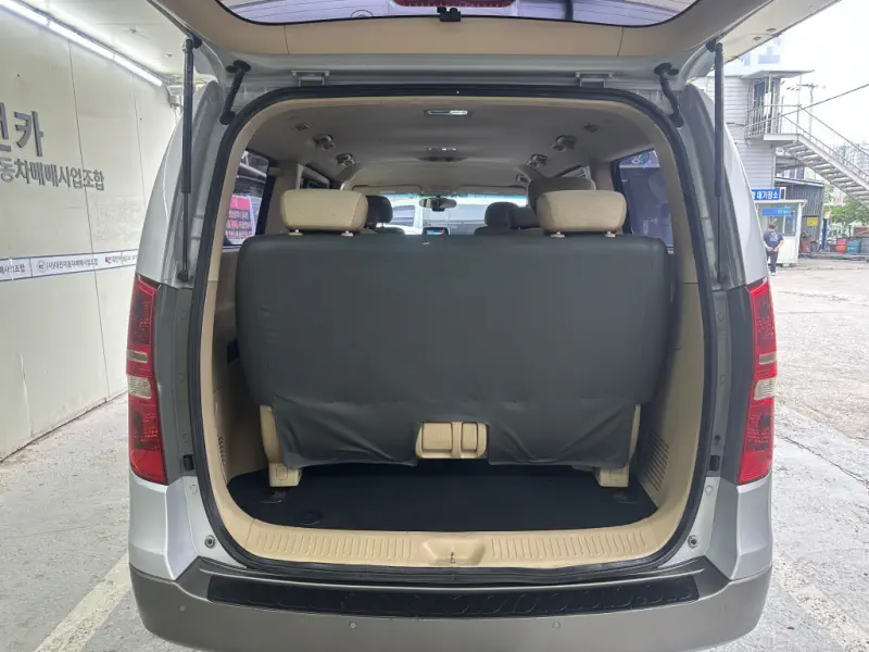 Hyundai Grand Starex