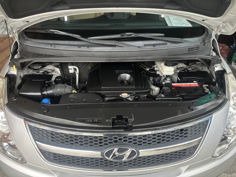 Hyundai Grand Starex