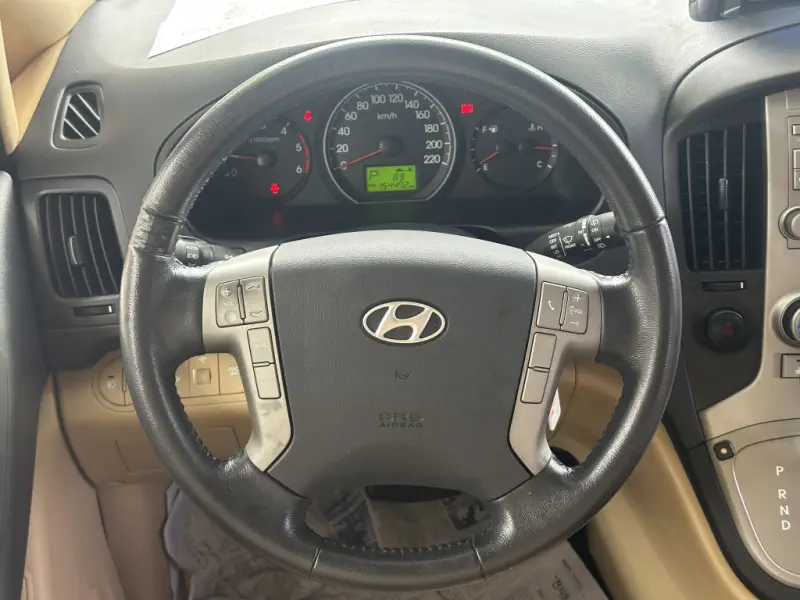 Hyundai Grand Starex