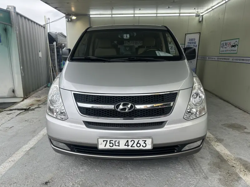 Hyundai Grand Starex