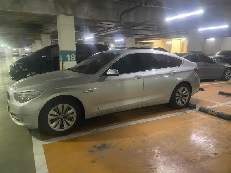BMW 5-Series Gran Turismo