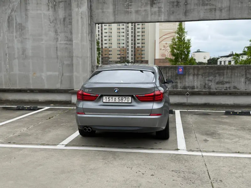 BMW 5-Series Gran Turismo