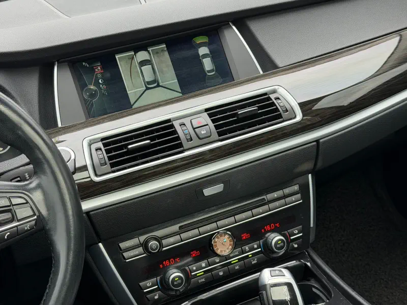 BMW 5-Series Gran Turismo