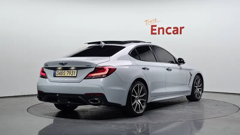 Genesis G70