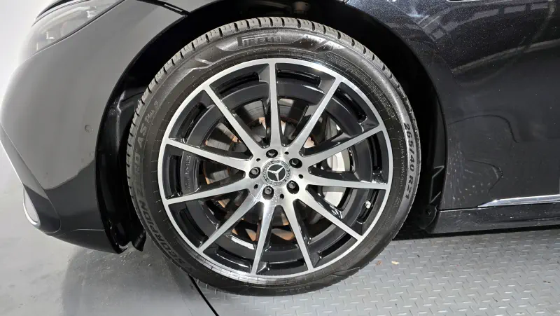 Mercedes-Benz EQS