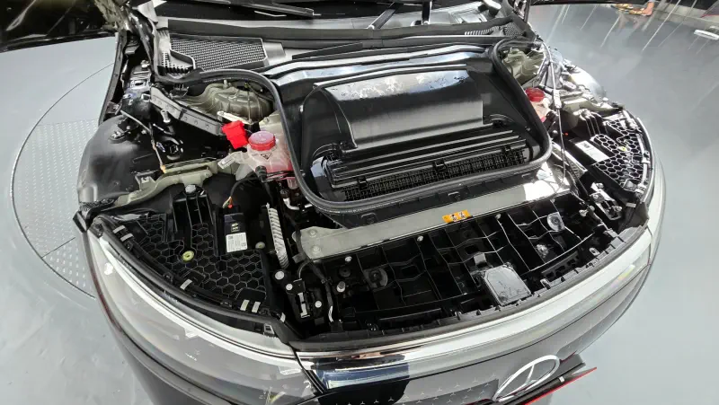 Mercedes-Benz EQS