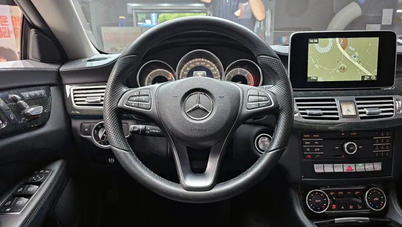 Mercedes-Benz CLS-Class
