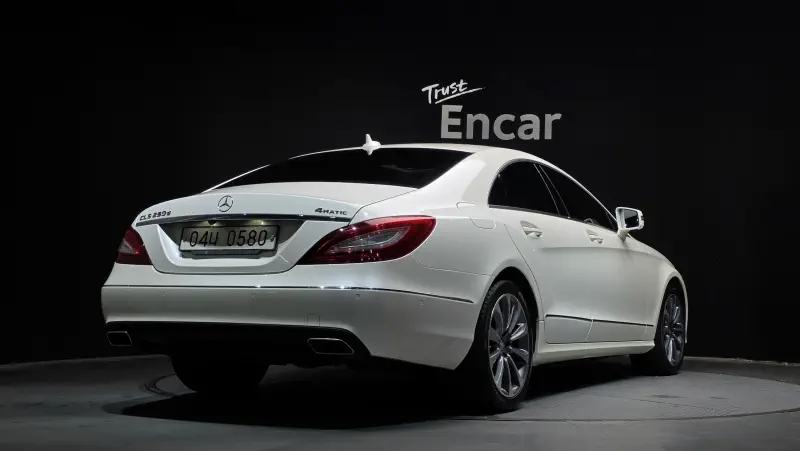 Mercedes-Benz CLS-Class