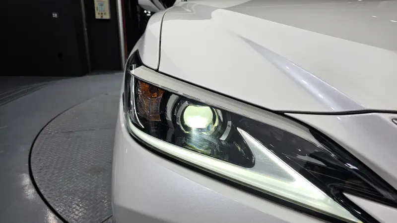 Lexus ES300h