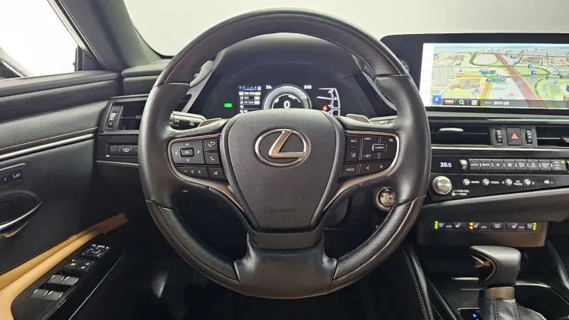 Lexus ES300h