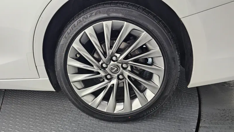 Lexus ES300h