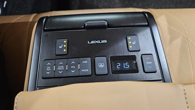 Lexus ES300h