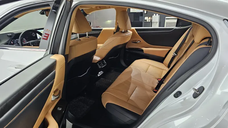 Lexus ES300h