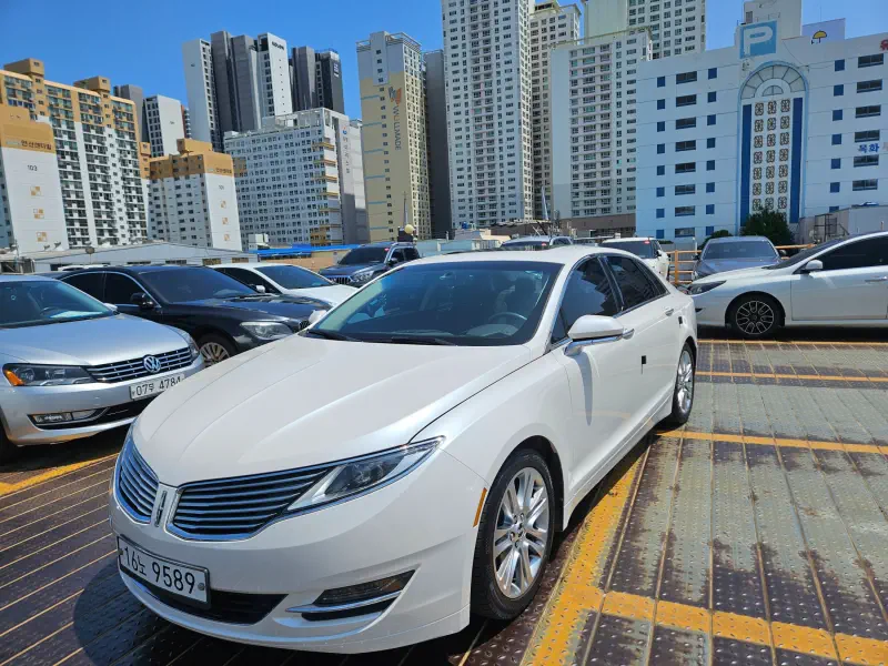 Lincoln Mkz