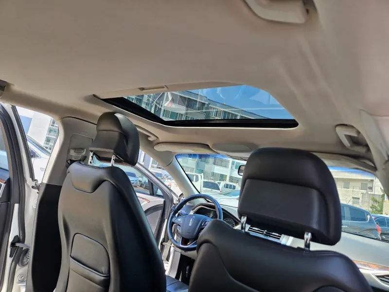 Lincoln Mkz