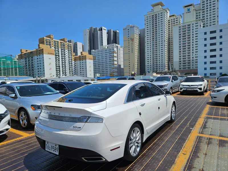 Lincoln Mkz