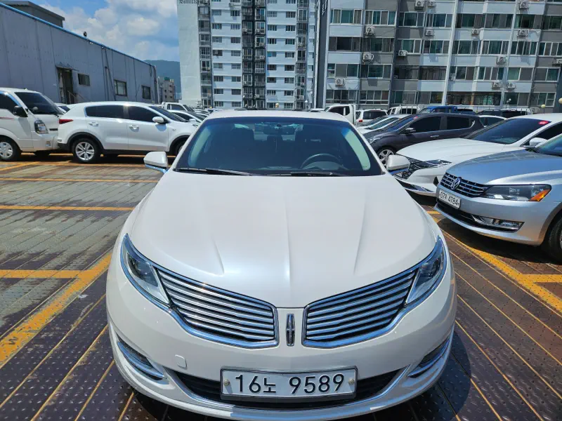 Lincoln Mkz